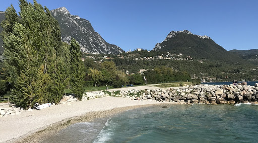 Spiaggia Fonte Torrente San Giovanni 