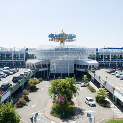La Grande Mela Shoppingland